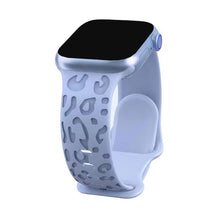 Lade das Bild in den Galerie-Viewer, Graviert-Leo-Ozean-Blau