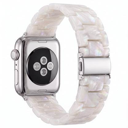 Elyra-Pearl-White